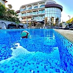 Hotel The