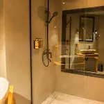Hotell The 3*